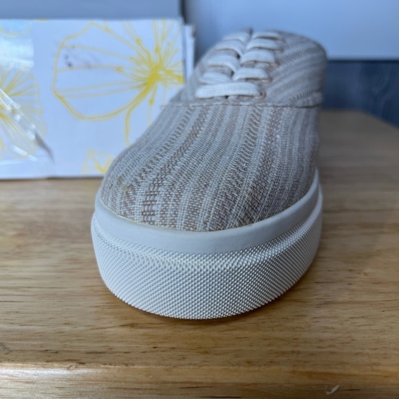 S65. NWT Yellowbox Elvy Sand Slip on Sneaker 9M - Picture 6 of 8